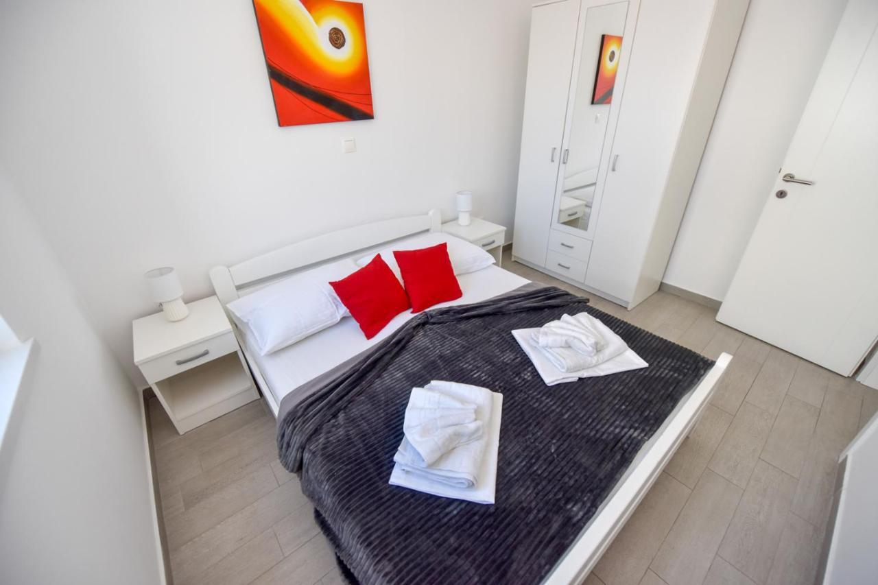 Apartments Yoko Novalja Kültér fotó