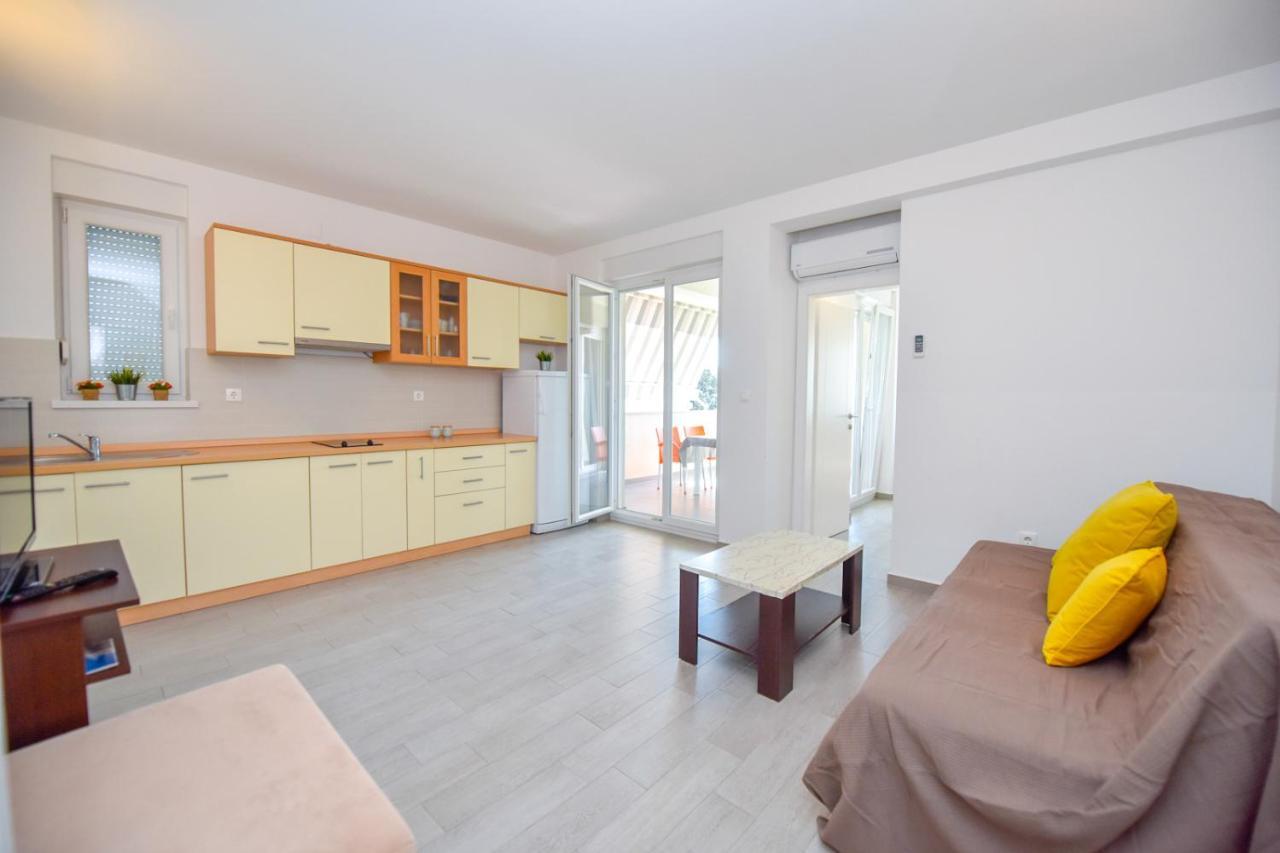 Apartments Yoko Novalja Kültér fotó