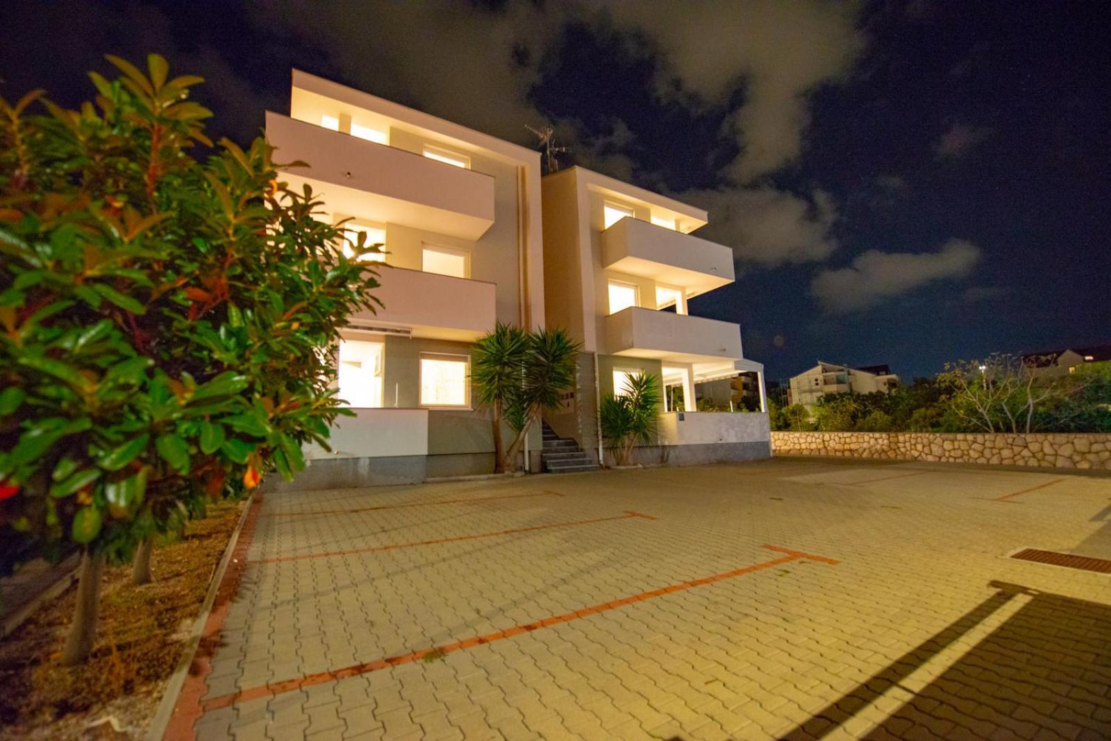 Apartments Yoko Novalja Kültér fotó